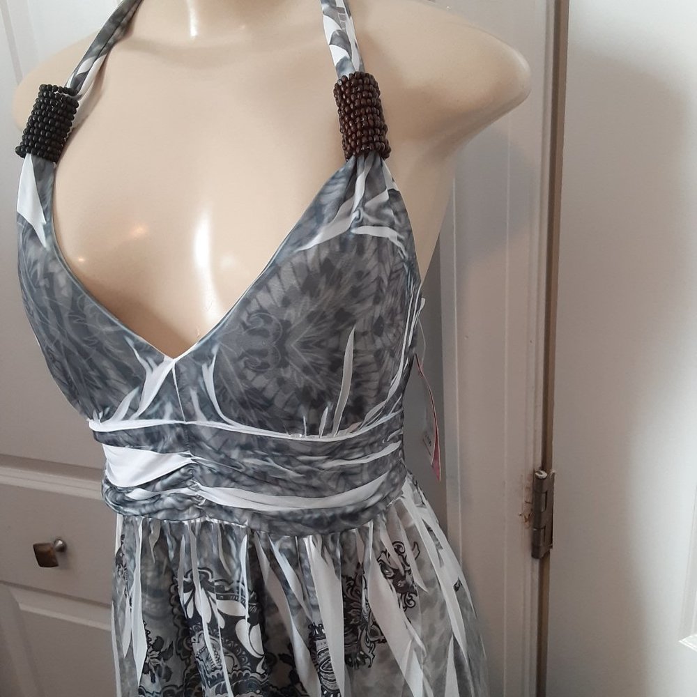 Y2K In Gear gray & white halter dress brown beads on halter - Picture 3 of 15
